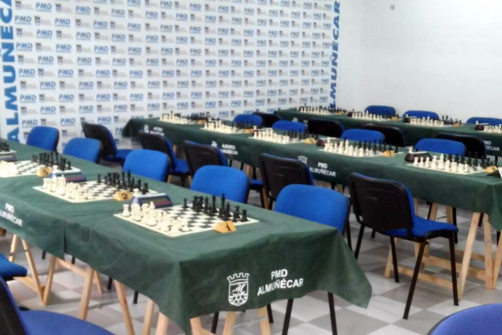 Almuñécar acoge los campeonatos provinciales de Ajedrez Juvenil y Veteranos 